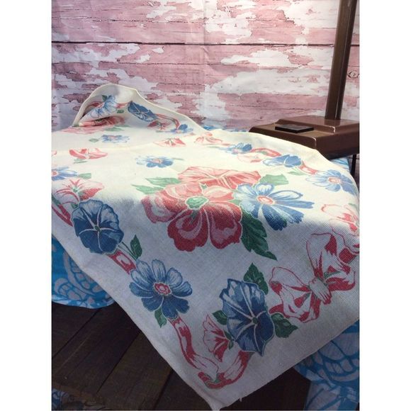Vintage Linen Table Cover Red & Blue Floral 13.5” x 30” Mid Century - Picture 15 of 15